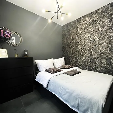 Sunset Aircon - Self Check-in 24h فروتسواف