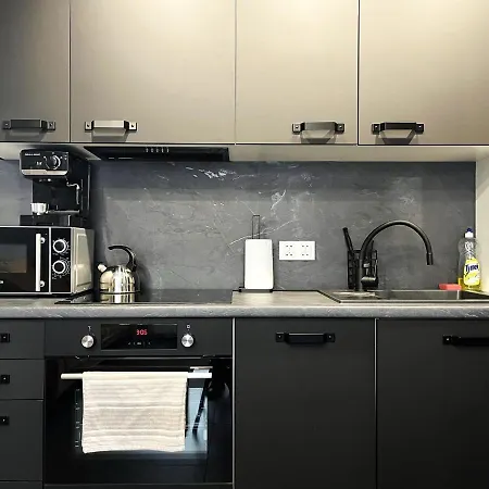 Sunset Aircon - Self Check-in 24h *